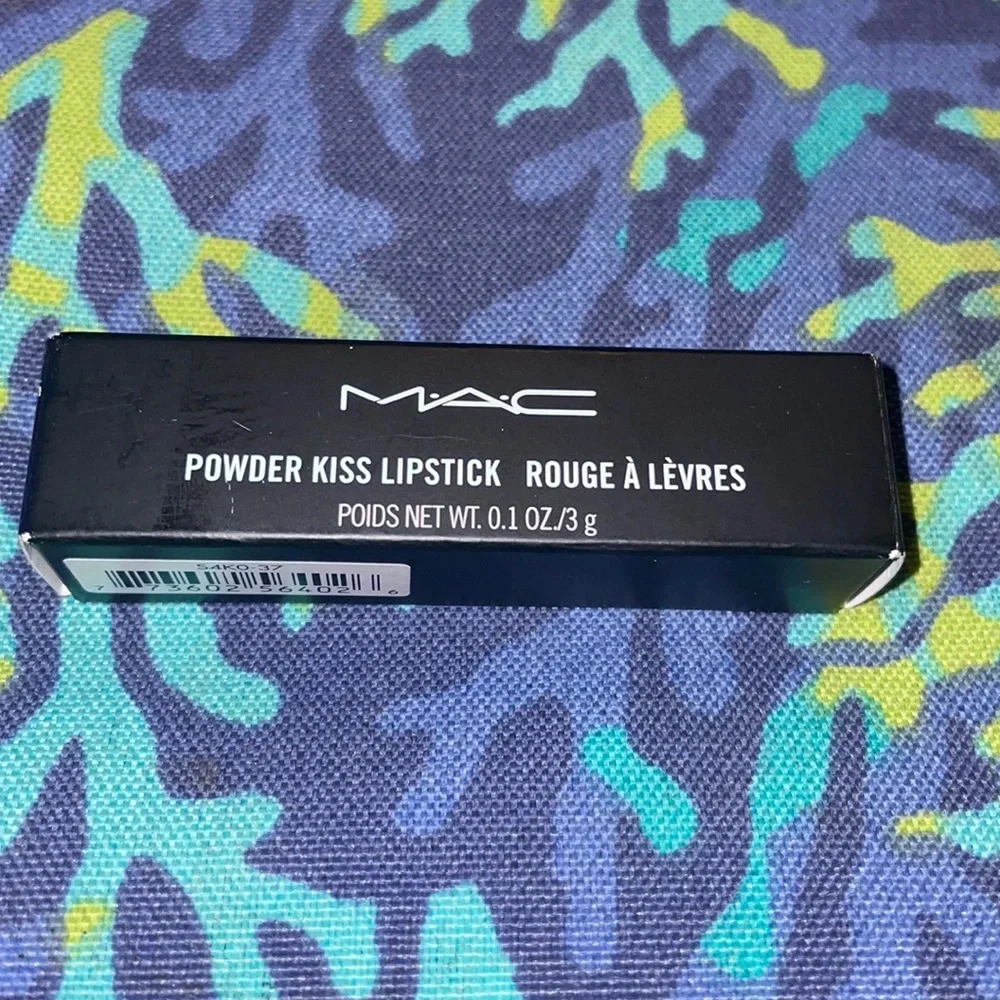 🆕 MAC Cosmetics Powder Kiss Lipstick in Werk, Werk, Werk