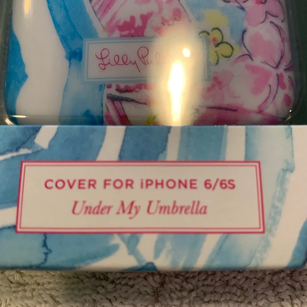 Lilly Pulitzer Apple iPhone Cover. Cover for iPhone6/6s. New in box.