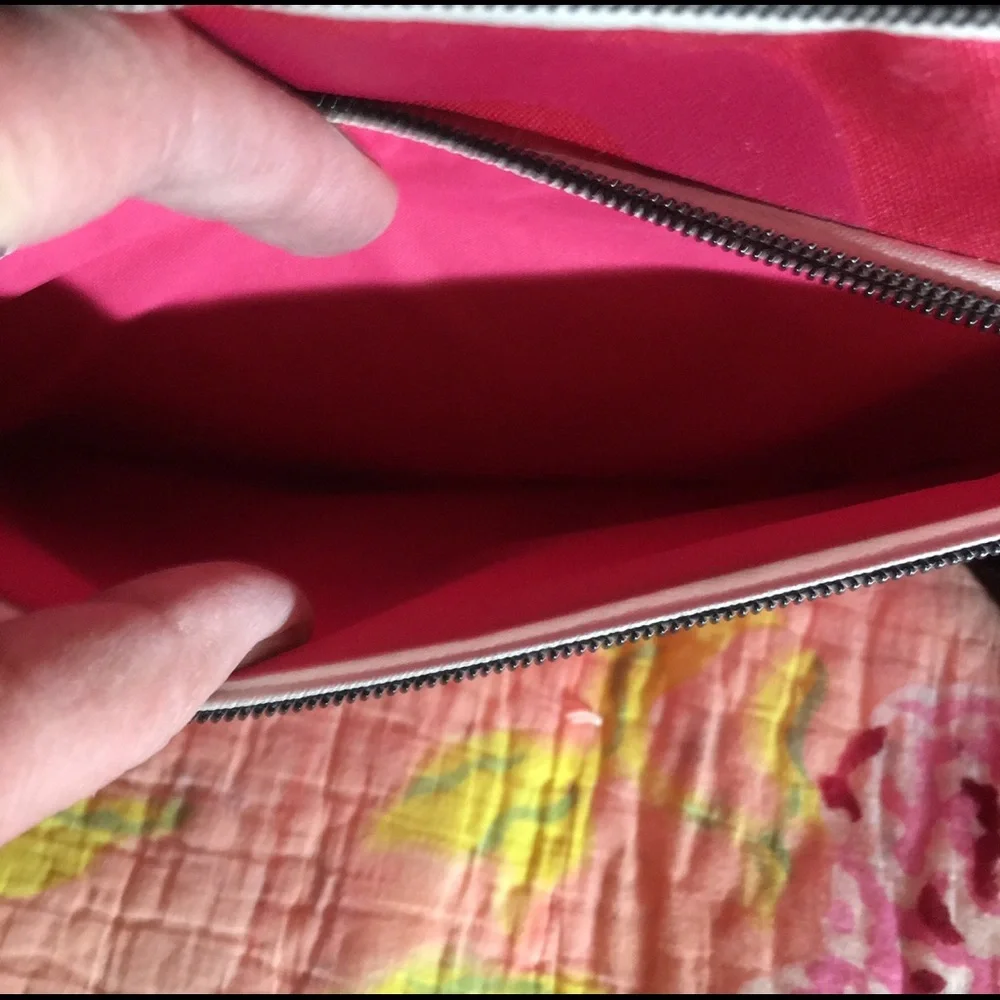 Golla NWOT Pink Padded Messenger Laptop Crossbody