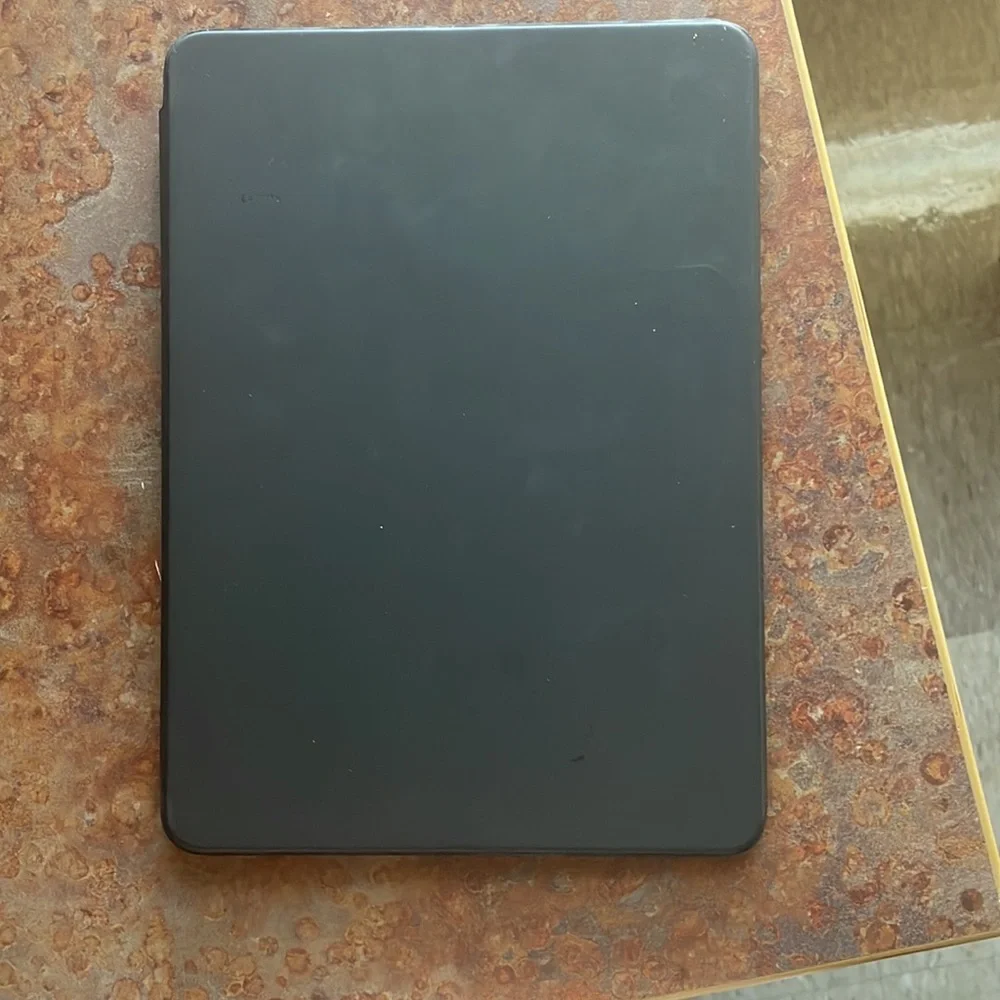 Apple keyfolio case for 11”