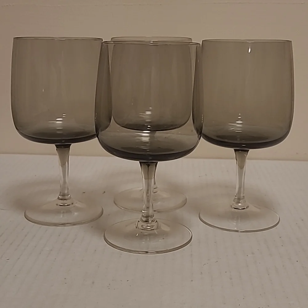 Set of 4 Beautiful Smoke Gray Stemware
