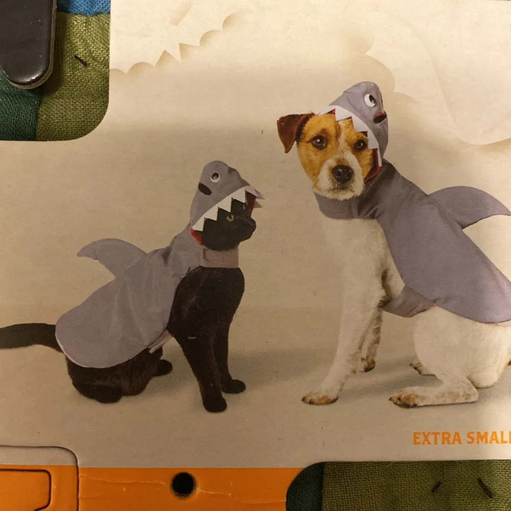 XS pet shark costume