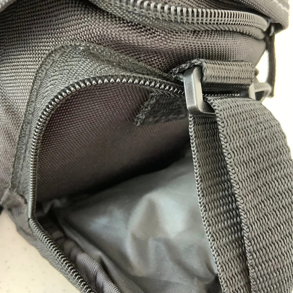 Sony travel be compartments