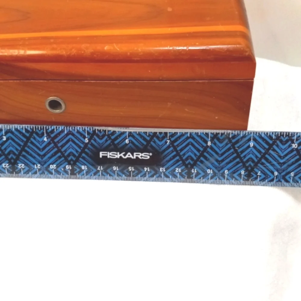 Lane Wooden Box Size 9