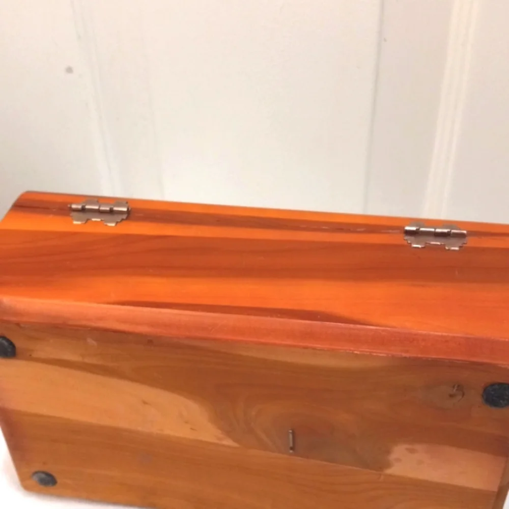Lane Wooden Box Size 9