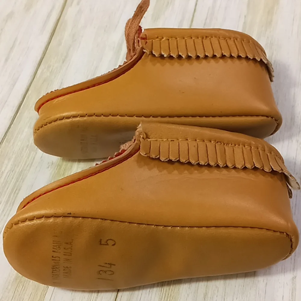 Minnetonka usa moccasins worn