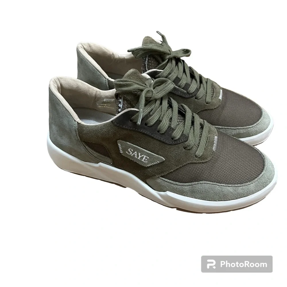 EUC SAYE Modelo 95 Terra - Suede Leather Green Sneakers Size 10
