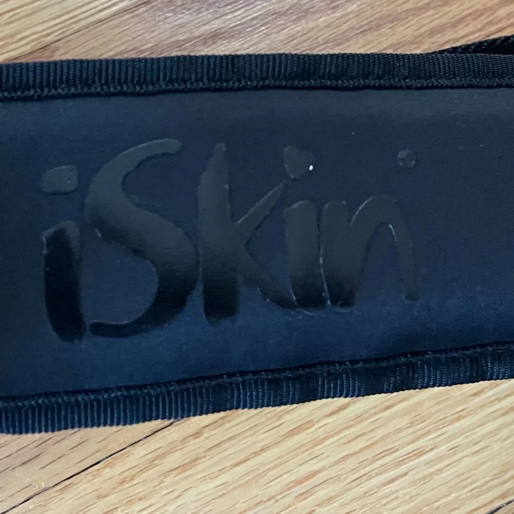 iSkin quilted nwot