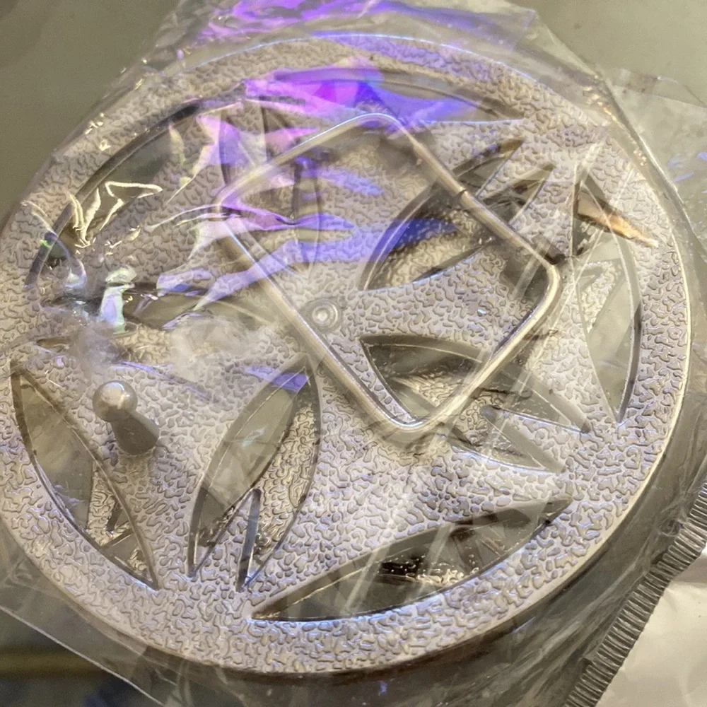 N/A disc spins