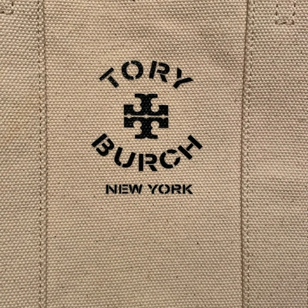 Tory Burch tory burch