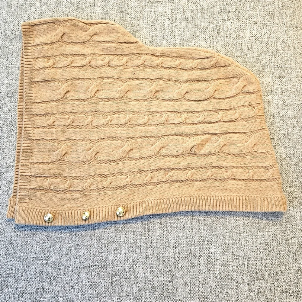Micheal kors Dog Wrap Sweater Large Pets Tan/Gold Buttons