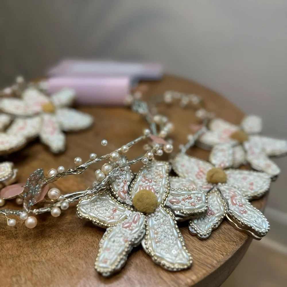 cupcakes & cashmere bling studio santa