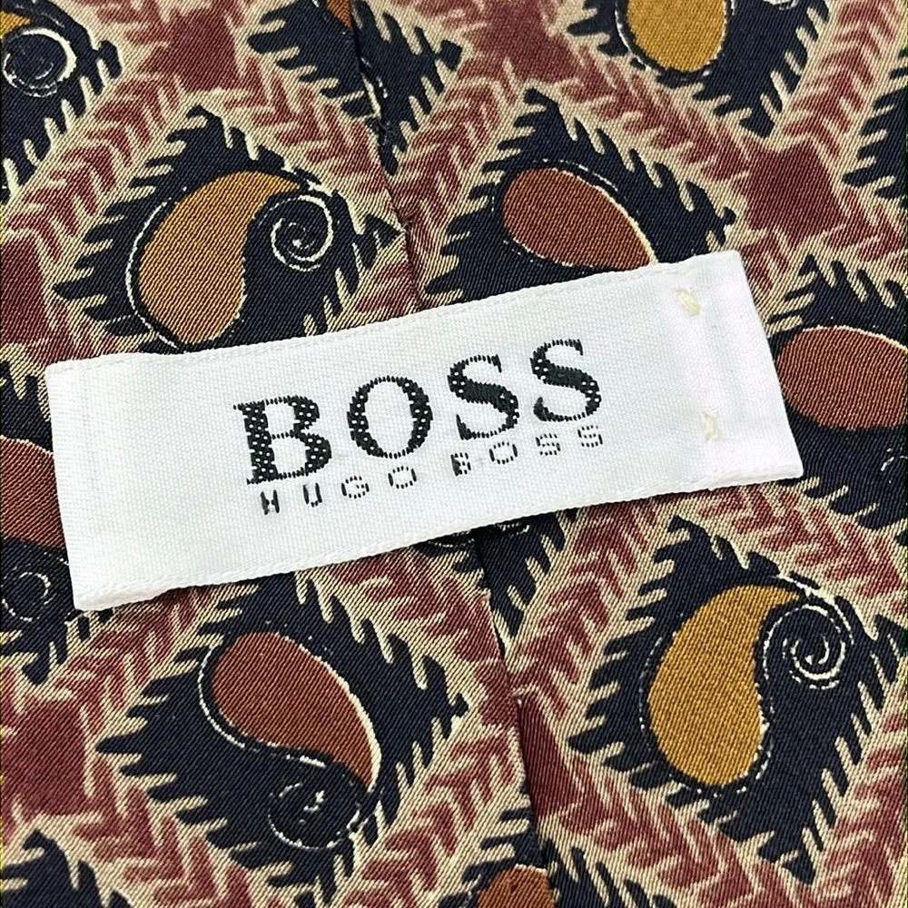VINTAGE HUGO BOSS TIE PAISLEY BROWNS 100% SILK MADE IN ITALY