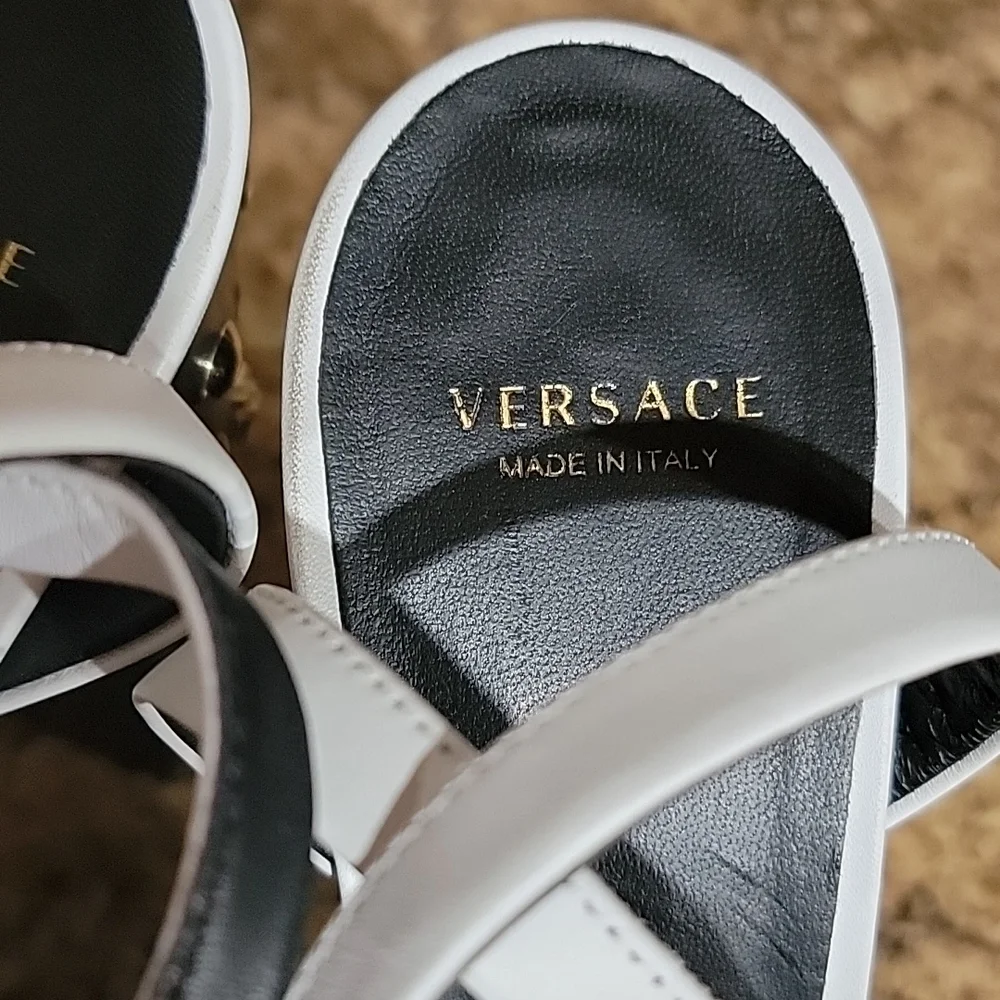 Versace designer statement