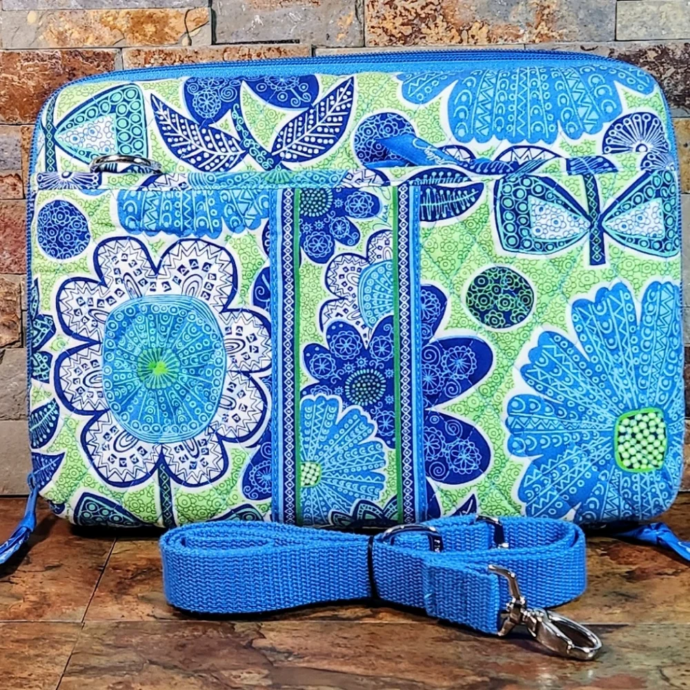 Vera Bradley mini pod