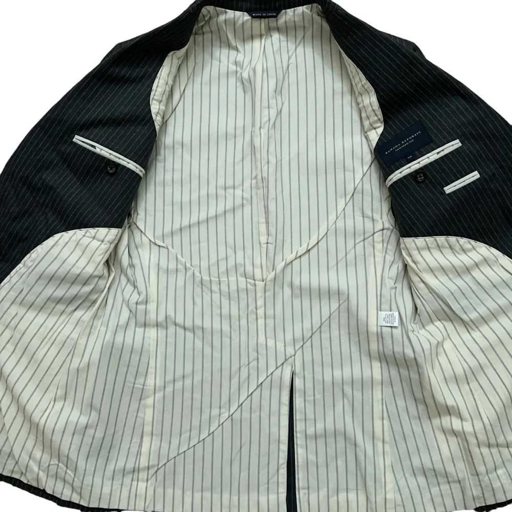 Banana Republic pre owned