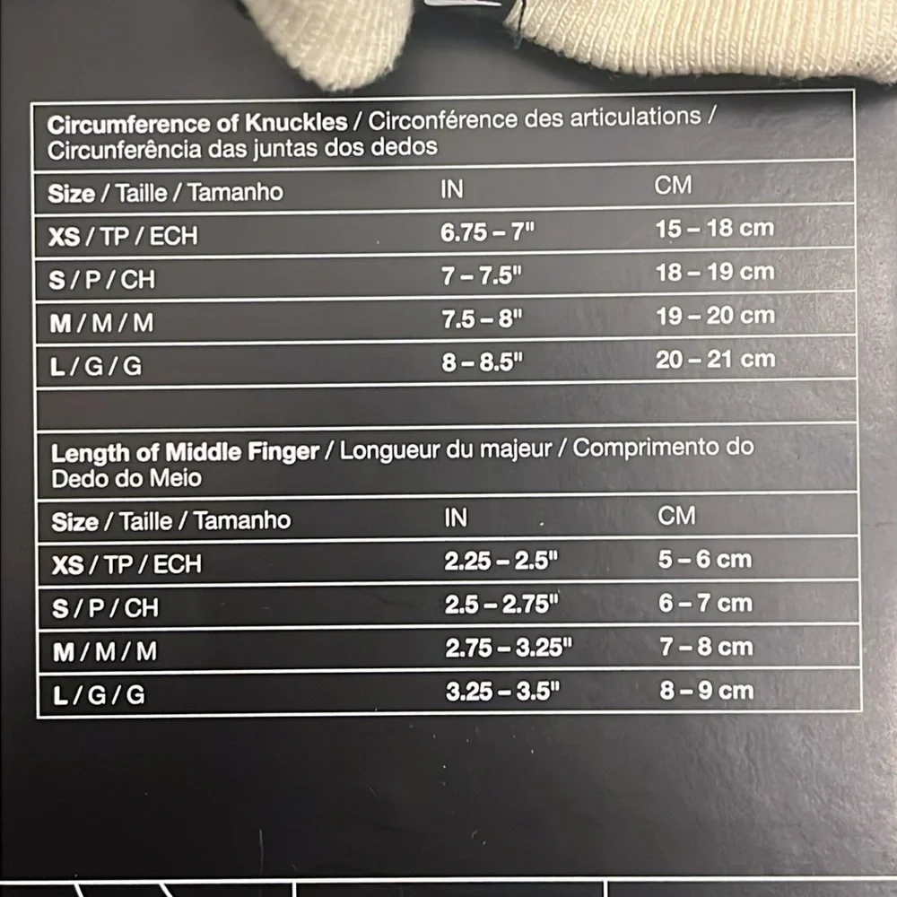 Nike Club Fleece Gloves new cream black Touchscreen Women’s Size Medium