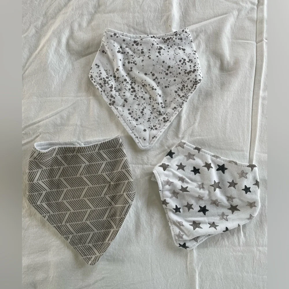 3 piece Neat Solutions bandanna bib set