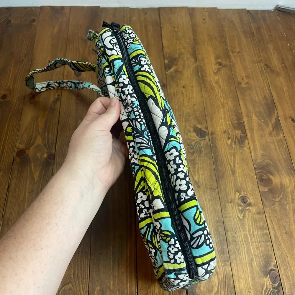 Vera Bradley Laptop travel tote in island blooms