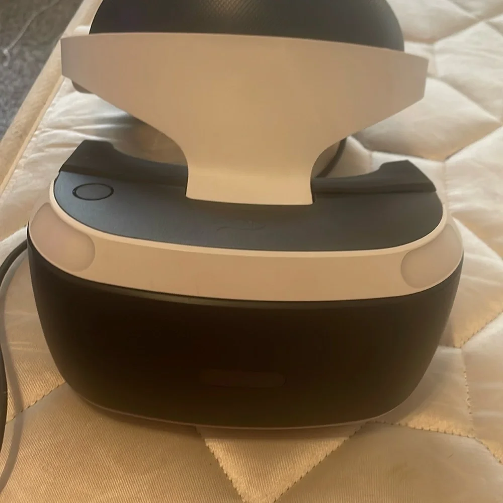 I’m selling a ps4 bundle