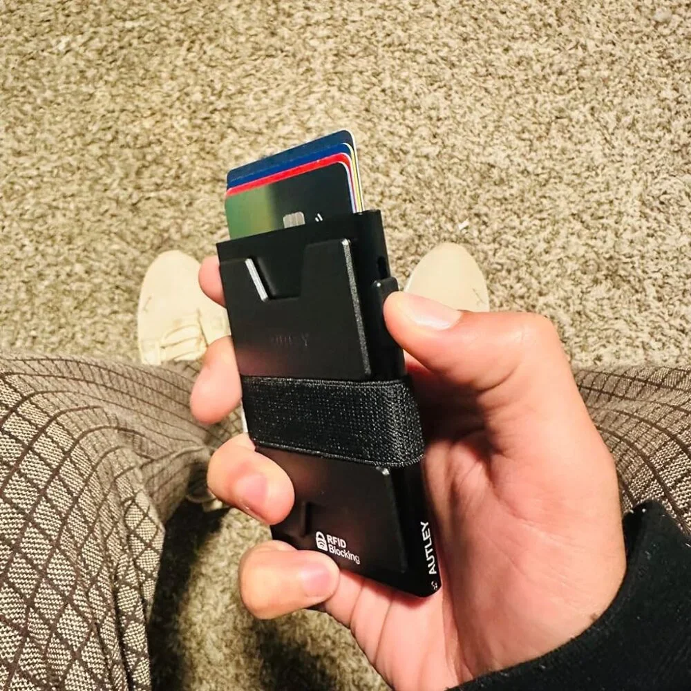 N/A sleek compact