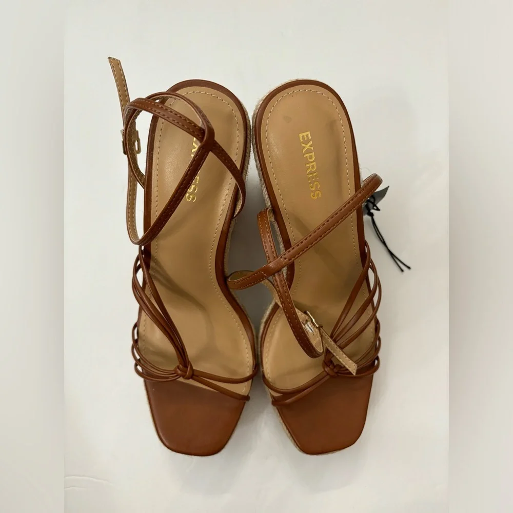 Express wedge platform