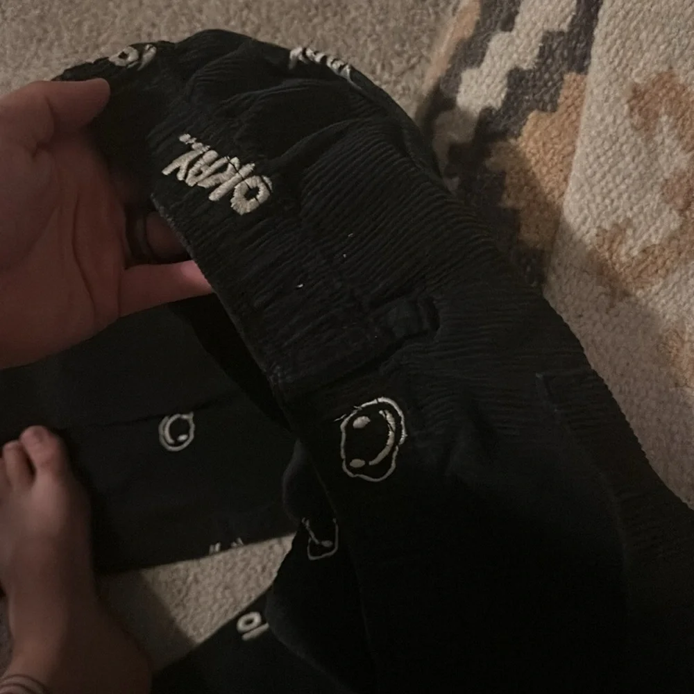 Urban Outfitters good medium