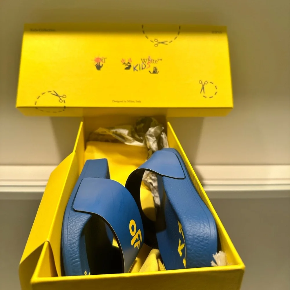 Off-White toddlers bag new