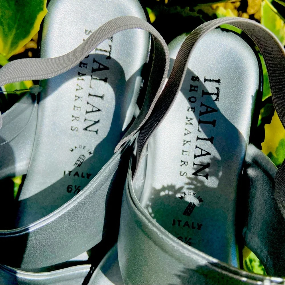 NWT Women Sz-6.5 ITALIAN SHOEMAKERS- Silver Flats Open Toe & Elastic Heal Straps