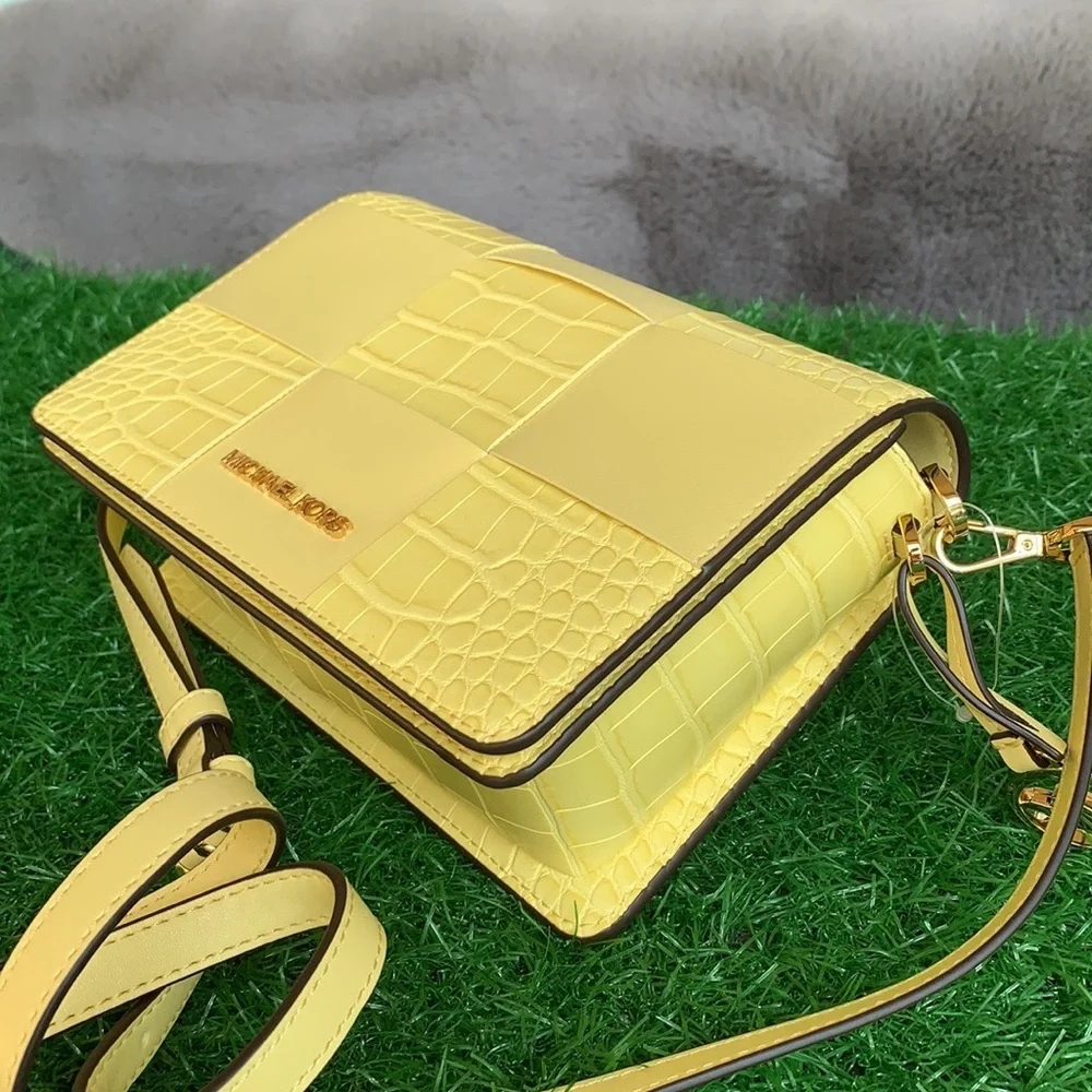 Michael Kors other appeal fold
