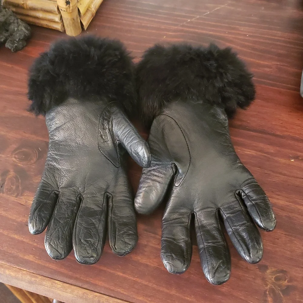 Vintage leather gloves