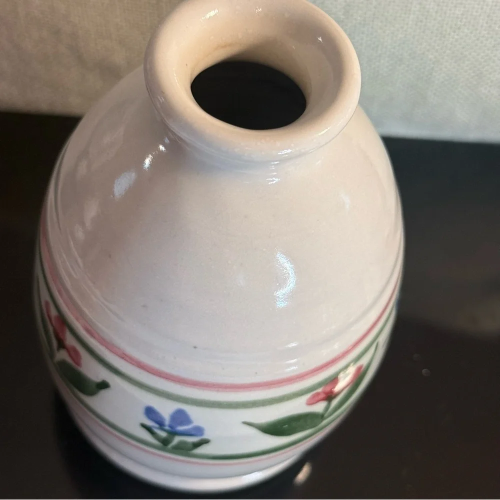 N/A art pottery
