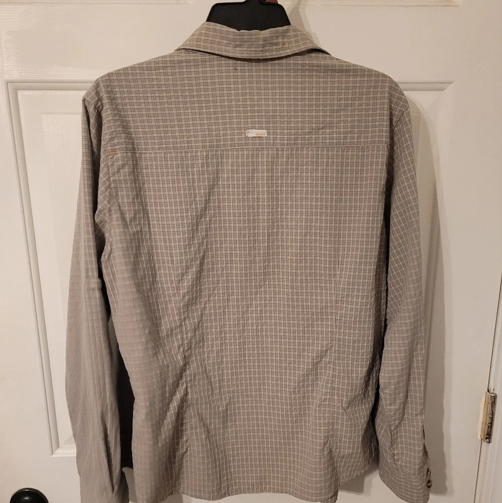 Columbia stylish button