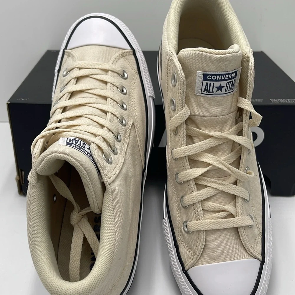Converse step out