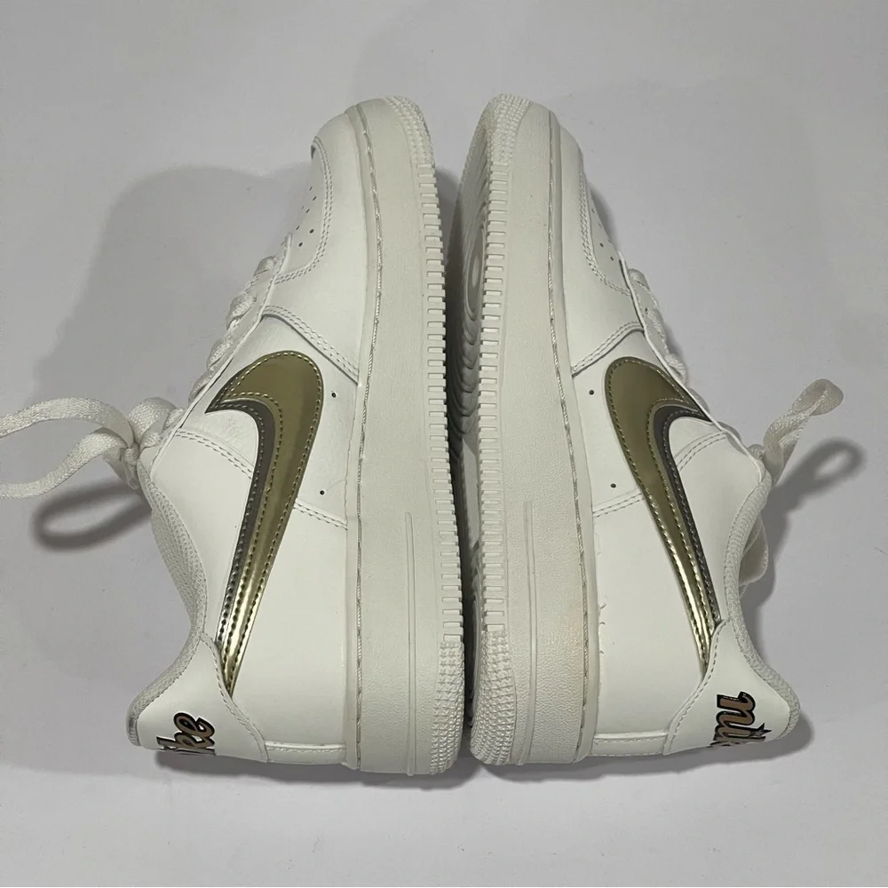 Nike girls air