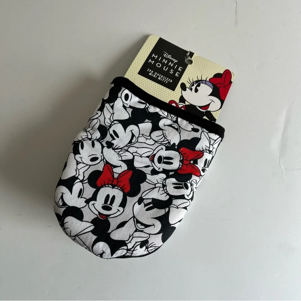 Disney Minnie Mouse Oven Mitt Set - Pop Art Style, Black, White, Red - New with