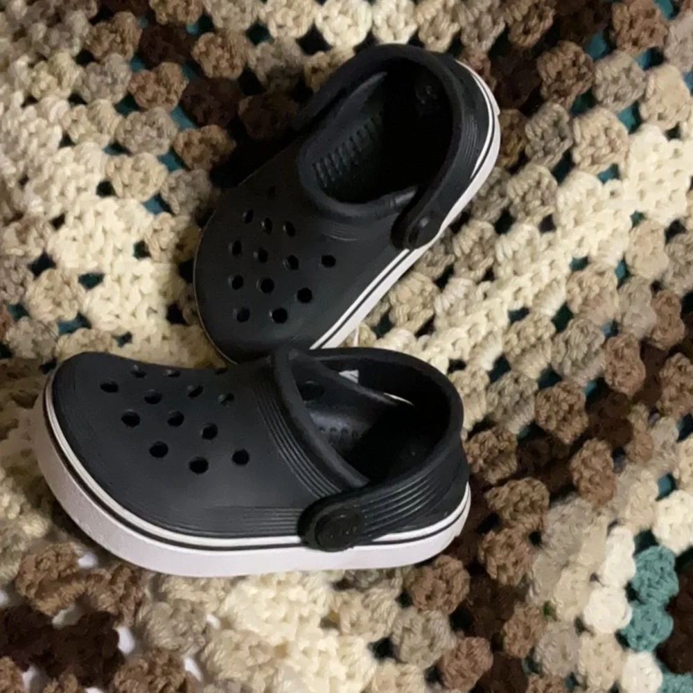 CROCS off court toddler clogs with Ventilation Holes and Croslite Foam