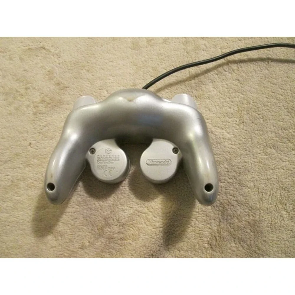 Genuine Silver Nintendo Gamecube Controller