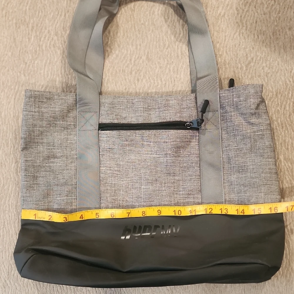 Hype duffel bag