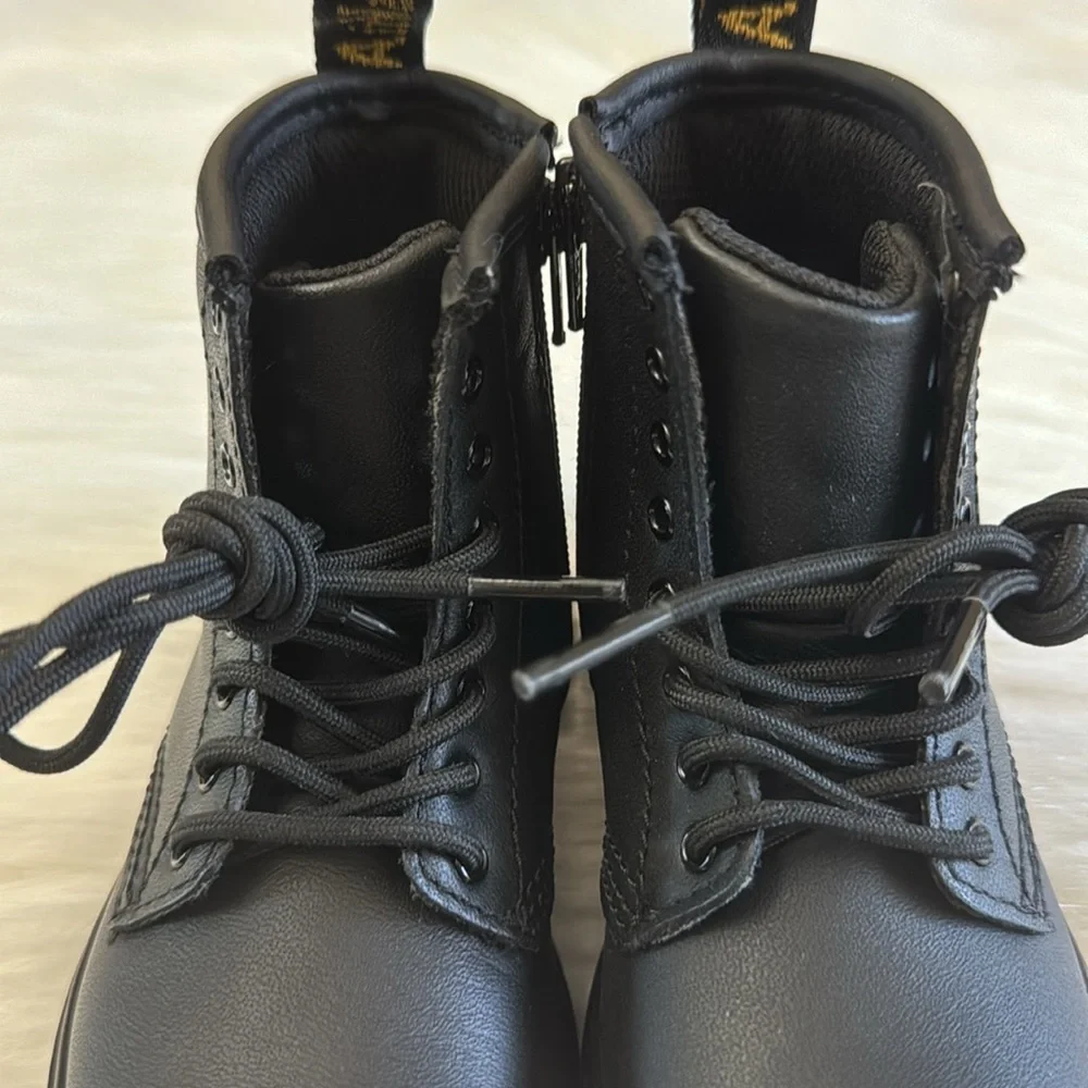 Dr Martens Toddler 1460T Softy T Black Leather Lace-Up Boots Size 7