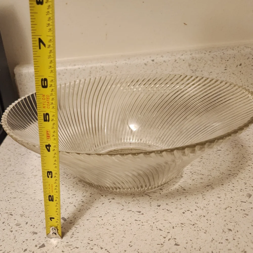 Pretty Textured Swirl Glass Serving Table Bowl 2.5 lbs