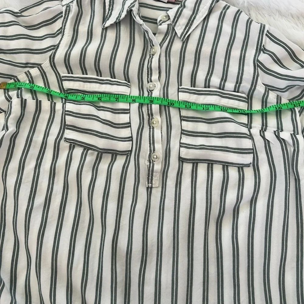Isabel Maternity by Ingrid & Isabel Green and White Striped Tie Shirt Sz xs