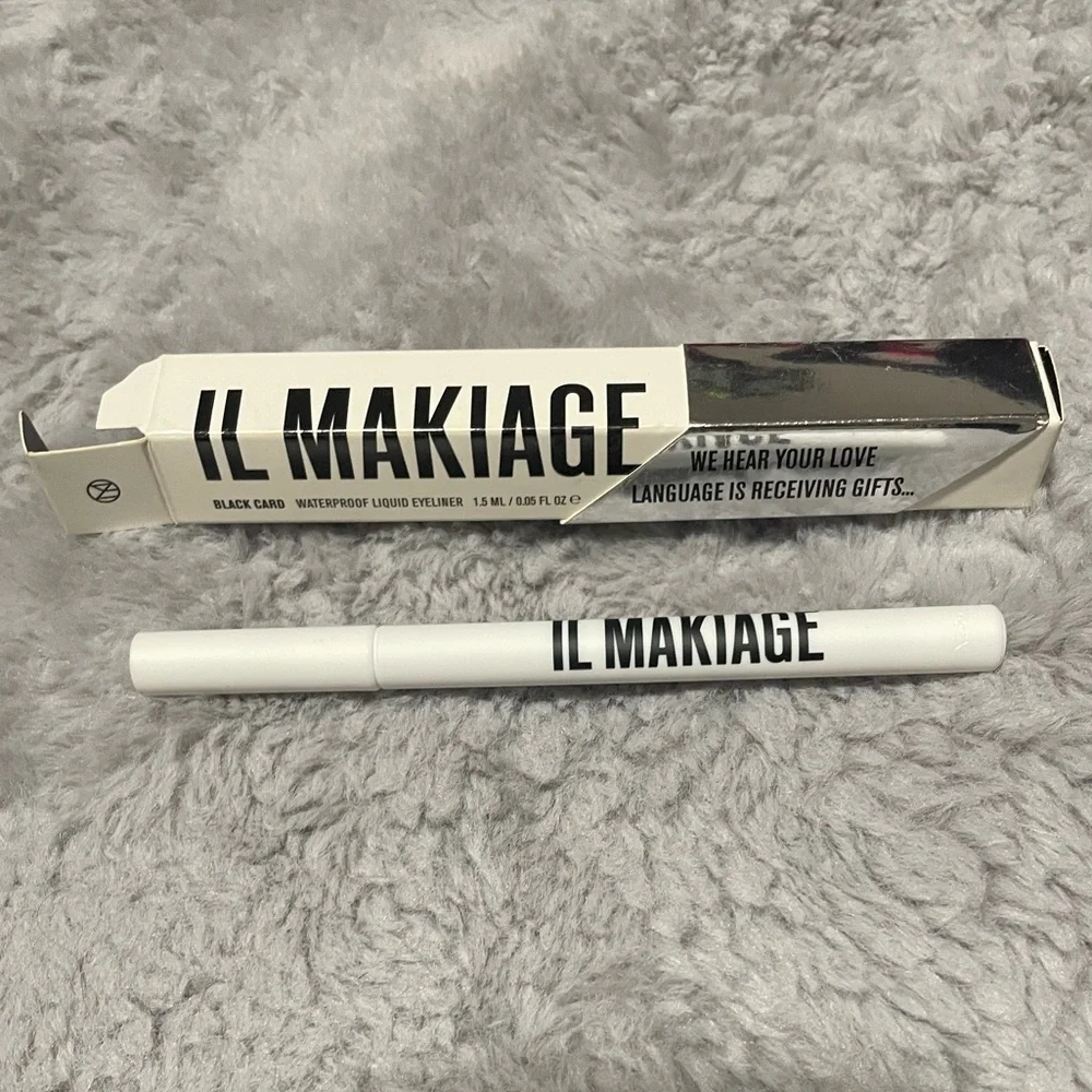 IL MAKIAGE liquid eyeliner
