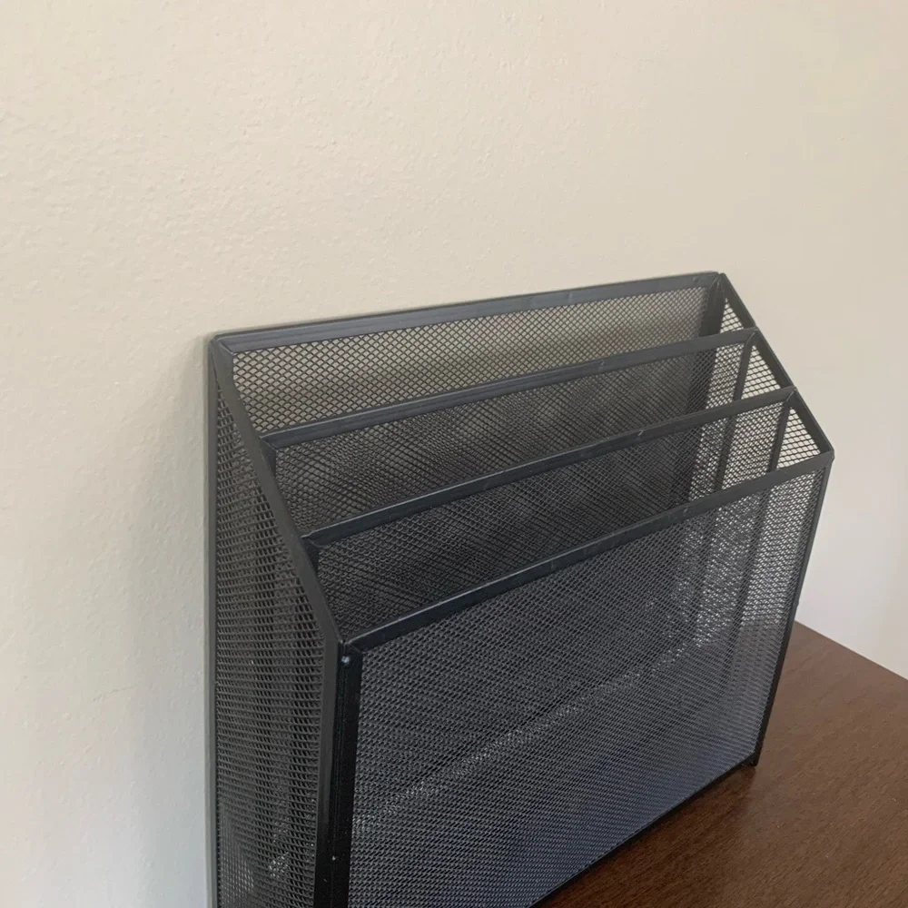 N/A black mesh