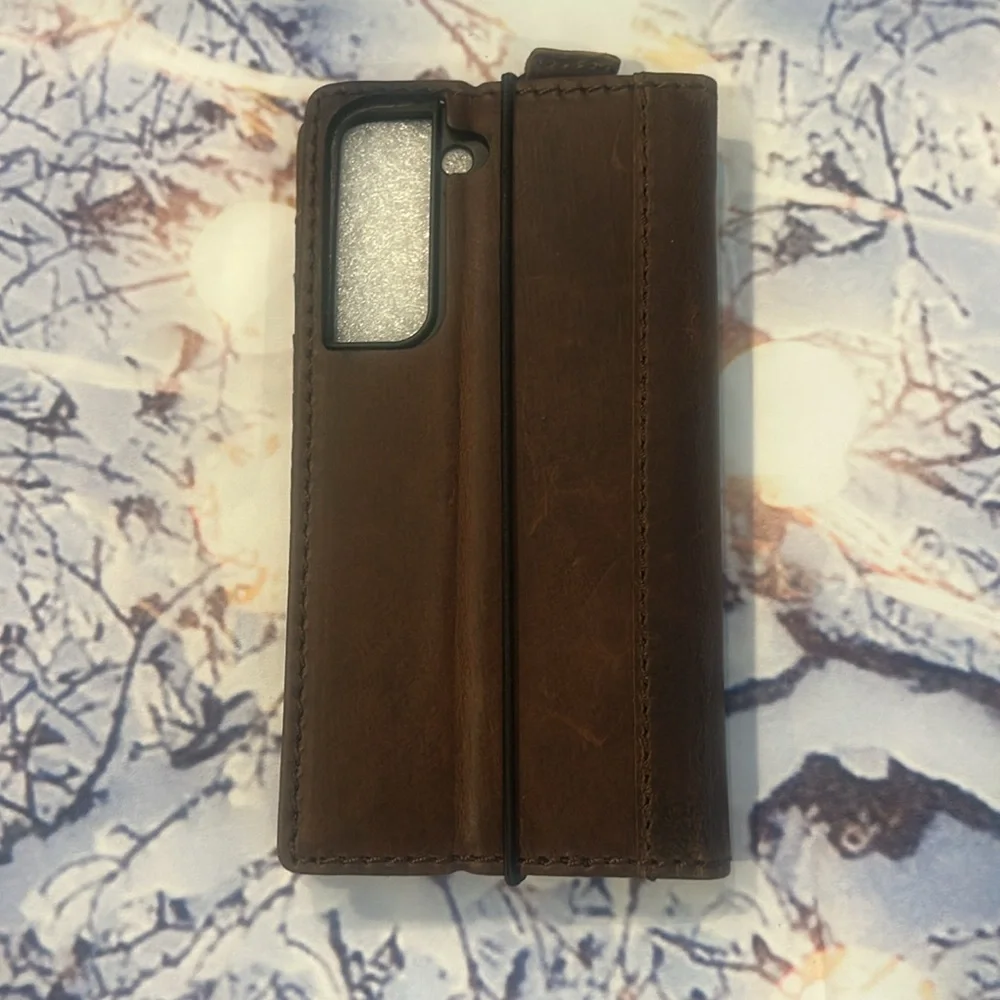 Davis Case elegant brown