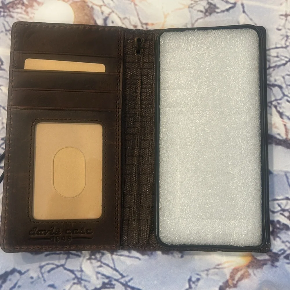 Davis Case elegant brown
