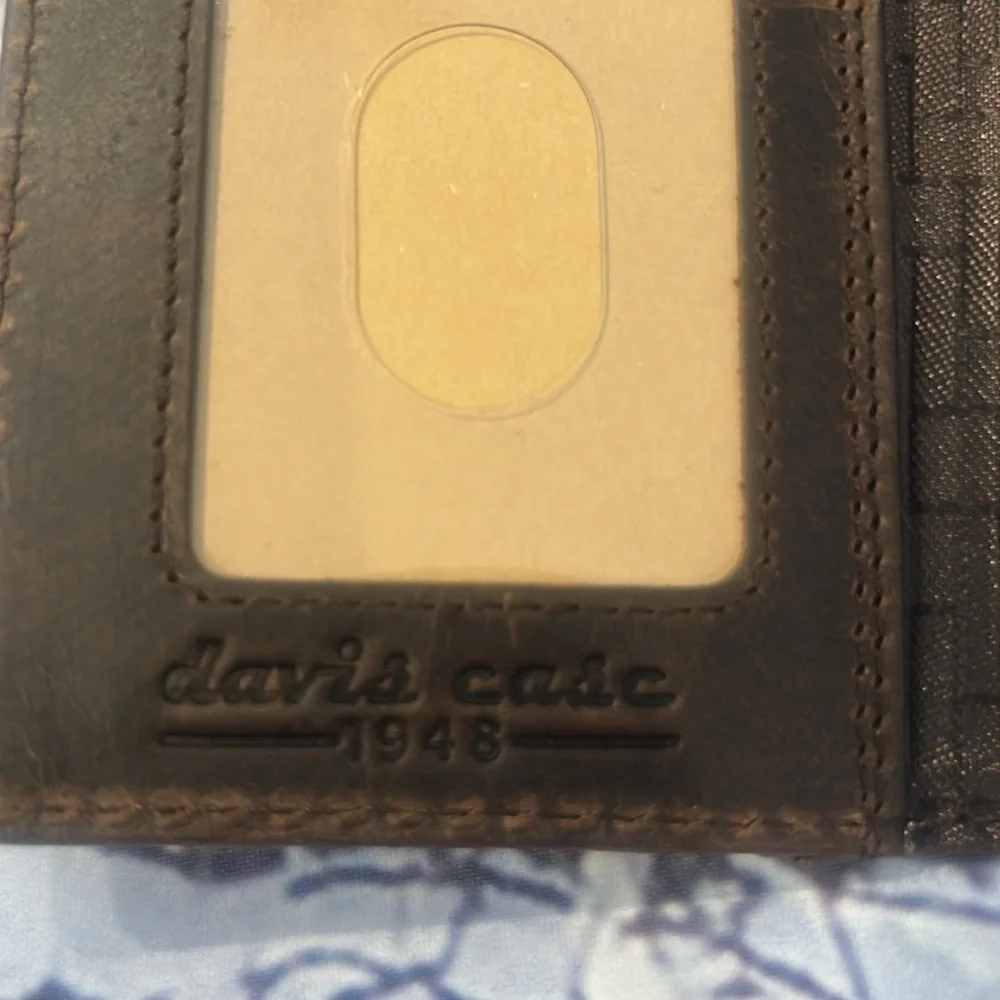 Davis Case elegant brown