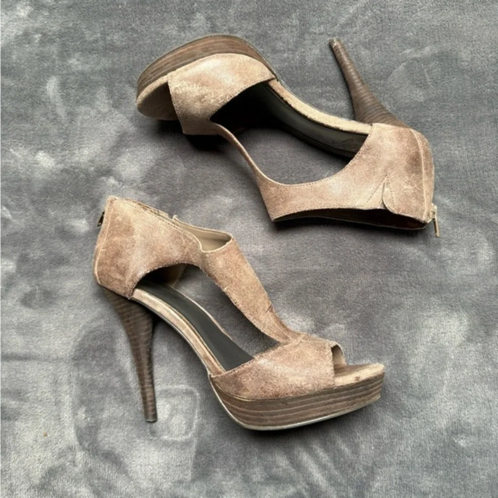 Vintage Fergie 90s Club Stiletto Platform Heels with Box Size 9.5