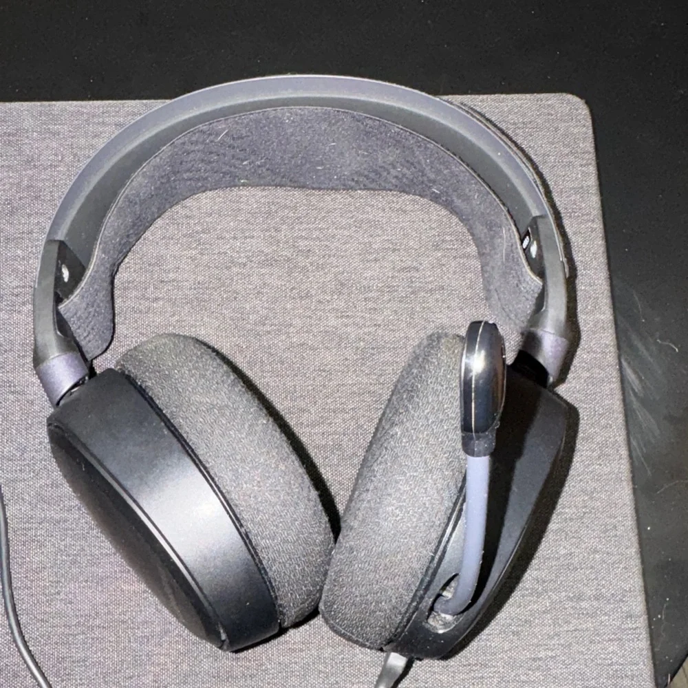 Steel Series Arctic Pro (Wired)