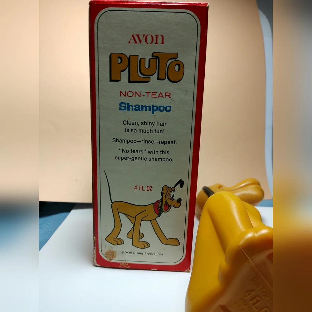 Disney PLUTO Decanter Non-Tear Shampoo With Shampoo & BOX Vintage Avon 1970's